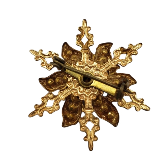 Elegant Golden Rhinestone Pearl Snowflake Brooch - Picture 4 of 9